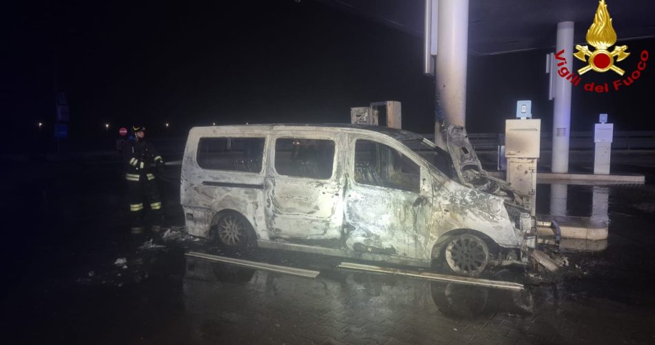 pulmino incendio grumo