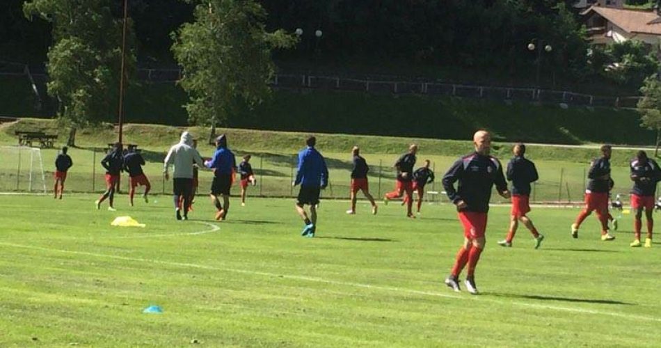 Le prime immagini del ritiro del Bari a Bedollo, Trentino (Borderline24)