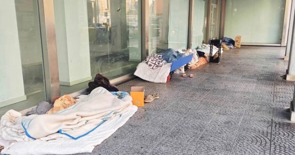 senzatetto carrassi.jpg