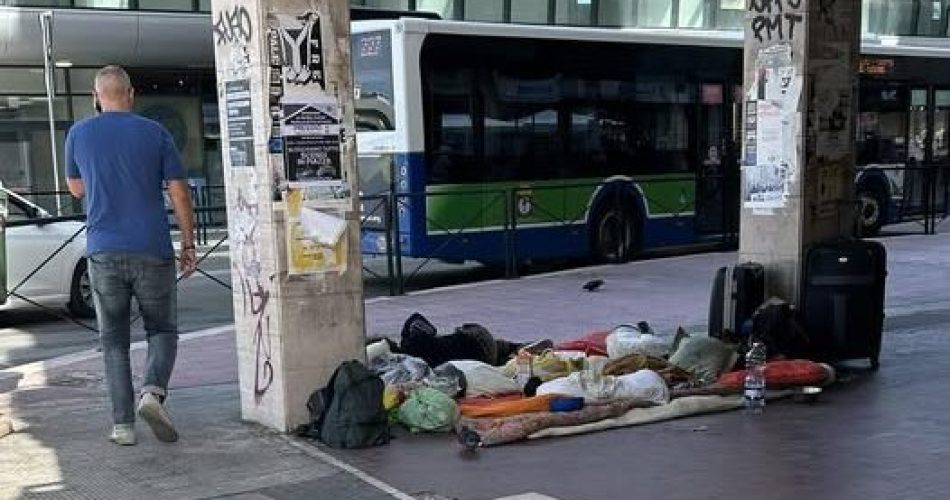 senzatetto stazione