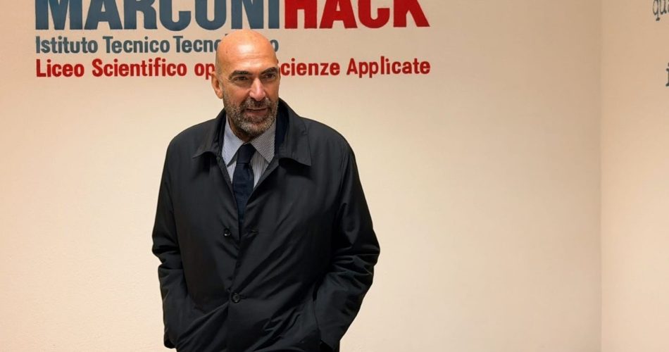 sindaco al Marconi - Hack