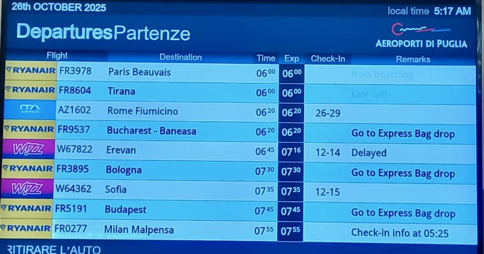 tabellone-voli-bari-palese