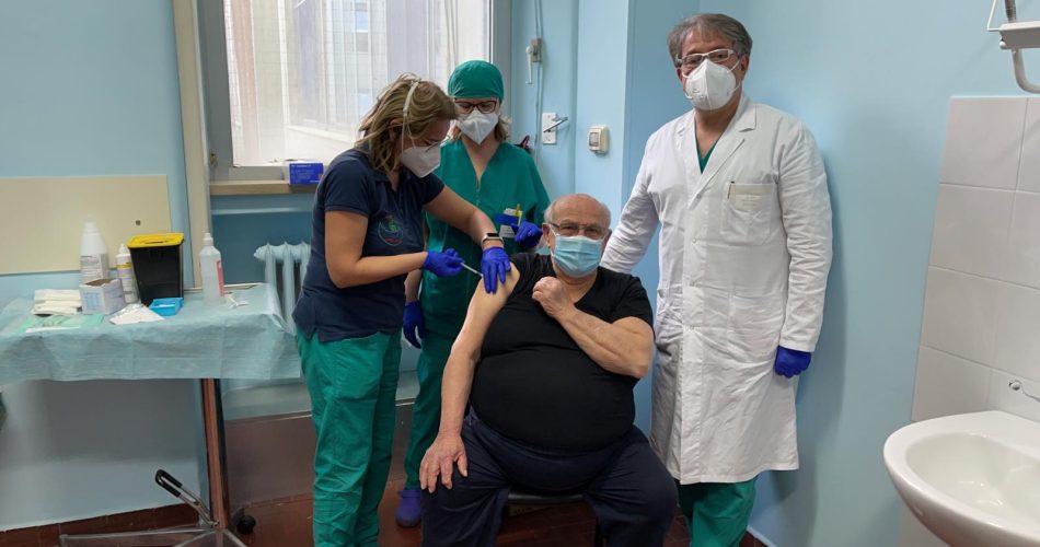 vaccini a dializzati osp Putignano_1