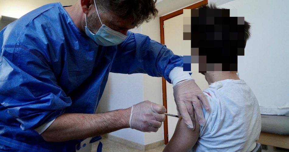vaccini fragili 12-15 anni (1)_censored