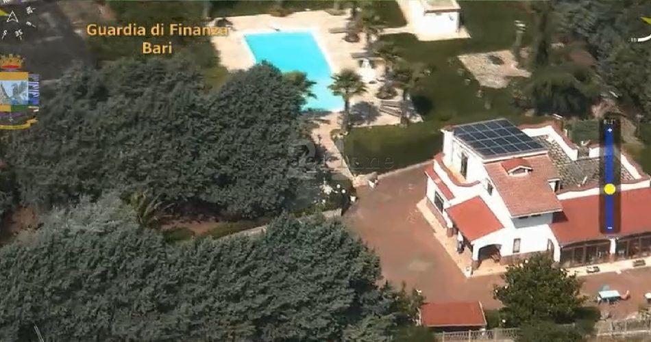 villa con piscina sequestrata